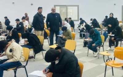 المسجل العام يتفقد سير الامتحانات النهائية لقسم العلوم الهندسية