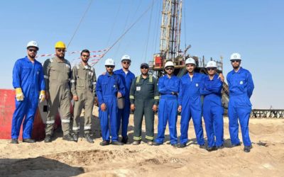 طلبة الهندسة النفطية يستكملون برنامجهم التدريبي بحقل آمال النفطي